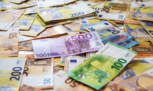 Understanding Compound Interest: The Hidden Power Behind Wealth Growth
