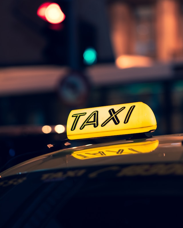 Smart Taxi Services: The Sustainable Way to Get Around the City